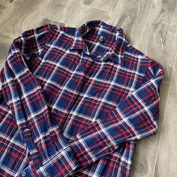 Women’s Uniqlo flannel - blue, red, white - Picture 2 of 10
